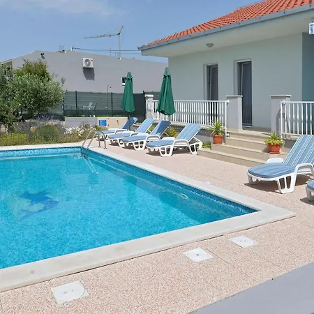 Kastel Gomilica: Private Pool For 6 Holiday home Kastela